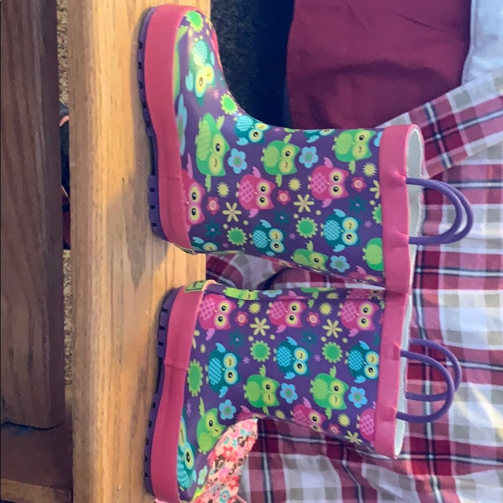 rain boots